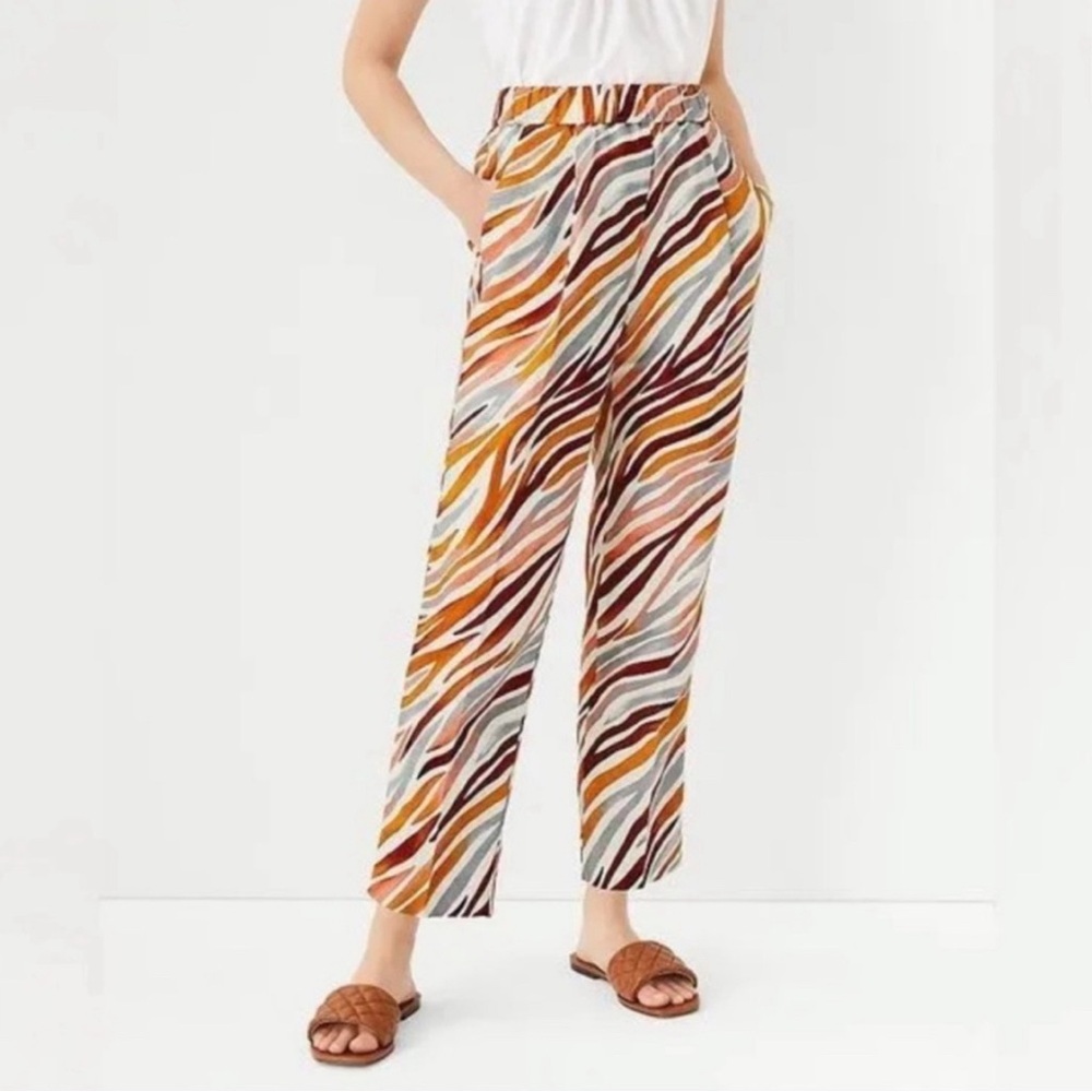 Size M Ann Taylor Zebra easy pull on pants